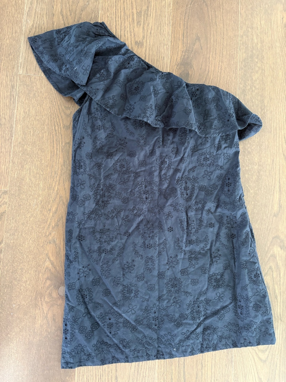 Abercrombie & Fitch Navy One-Shoulder Eyelet Ruffle Dress - Picture 2 of 6